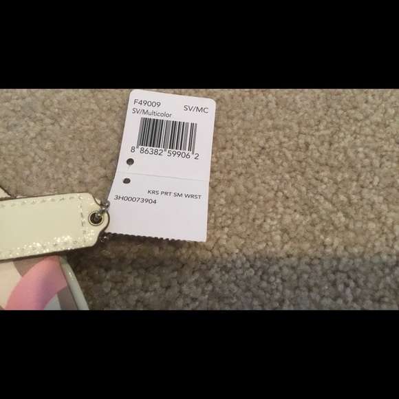 Coach Kristin Wristlet - Picture 3 of 5